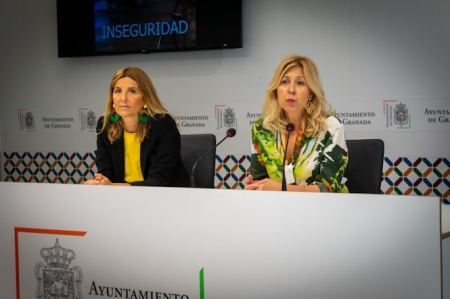 Eva Martín y Pepa Rubia en rueda de prensa (PP) Eva Martín y Pepa Rubia en rueda de prensa (PP)