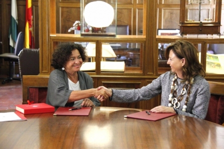 La UGR y Fujitsu firman un convenio de colaboración (FUJITSU) La UGR y Fujitsu firman un convenio de colaboración (FUJITSU)
