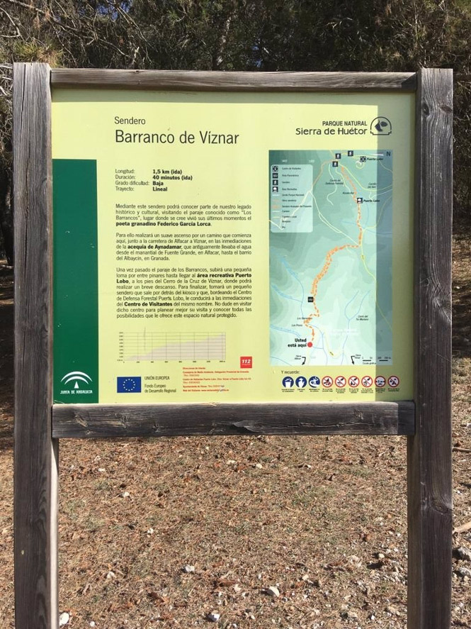 Sendero del Parque Natural Sierra de Huétor con alusiones a Federico (ARMH) 