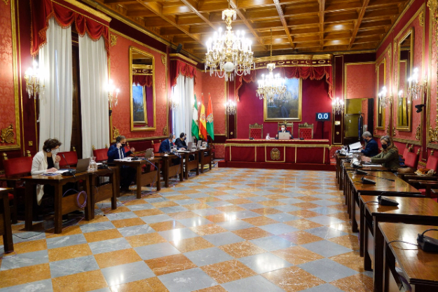 Pleno del Ayuntamiento de Granada, en imagen de archivo (AYUNTAMIENTO) 