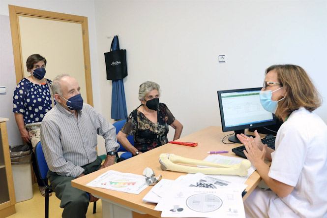 Información Huvn. Consulta Prótesis De Rodilla (JUNTA DE ANDALUCÍA)