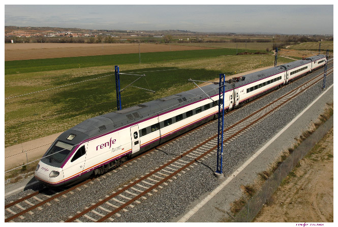 Imagen de un tren Avant (RENFE)
