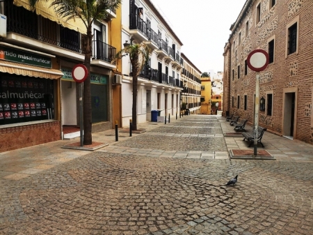 Vía pública en Almuñécar (AYUNTAMIENTO DE ALMUNÉCAR) Vía pública en Almuñécar (AYUNTAMIENTO DE ALMUNÉCAR)