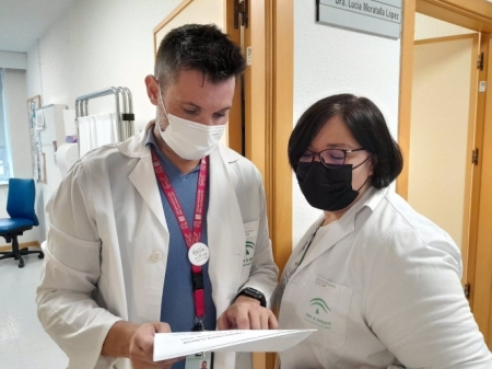 El Hospital Virgen de las Nieves logra interrumpir el tratamiento farmacológico a 25 pacientes con un tipo de leucemia crónica (JUNTA DE ANDALUCÍA) El Hospital Virgen de las Nieves logra interrumpir el tratamiento farmacológico a 25 pacientes con un tipo de leucemia crónica (JUNTA DE ANDALUCÍA)