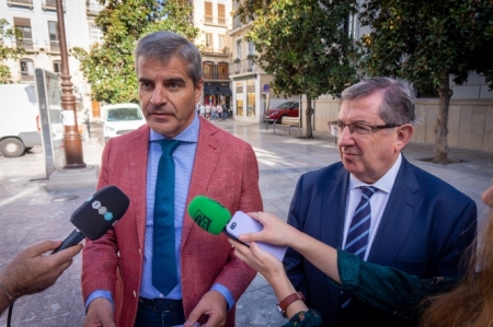 César Díaz y Luís González atienden a los medios (PP) César Díaz y Luís González atienden a los medios (PP)