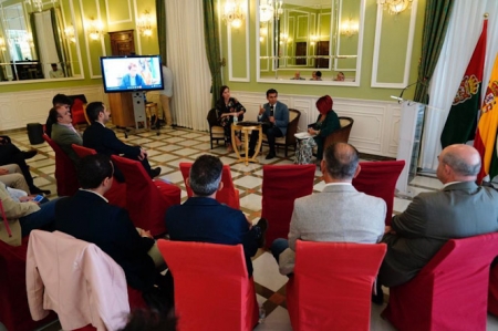 Imagen de la reunión con la FAMP (AYTO. GRANADA ( Imagen de la reunión con la FAMP (AYTO. GRANADA (
