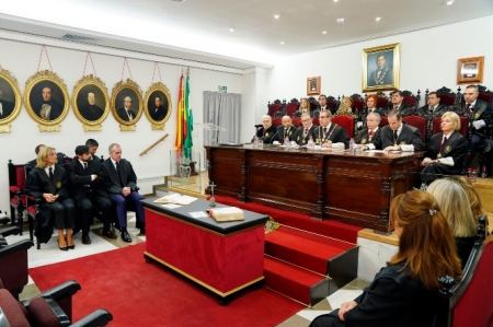 Acto en el Colegio de Abogados (ICAGR) Acto en el Colegio de Abogados (ICAGR)