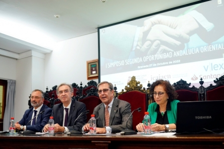 Mesa inaugural del simposio (ICAGR) Mesa inaugural del simposio (ICAGR)
