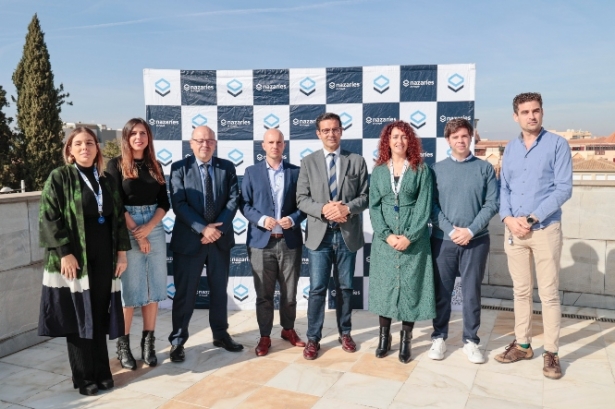 Visita a la empresa nazaríes (JAVIER ALGARRA / AYUNTAMIENTO) Visita a la empresa nazaríes (JAVIER ALGARRA / AYUNTAMIENTO)
