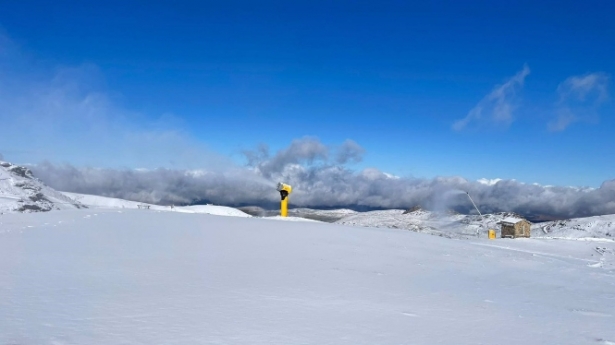 Cañón de nieve en la estación de esquí de Sierra Nevada (CETURSA SIERRA NEVADA) 