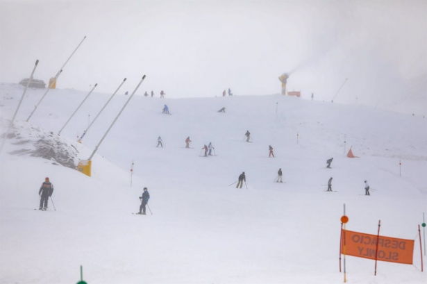 Inauguración de la temporada de esquí en Sierra Nevada, el pasado sábado 3 de diciembre (ÁLEX CÁMARA - EUROPA PRESS)