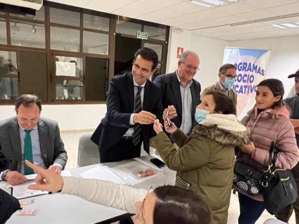 Acto de firma para la nueva fase de reforma de Santa Adela (AYUNTAMIENTO) Acto de firma para la nueva fase de reforma de Santa Adela (AYUNTAMIENTO)