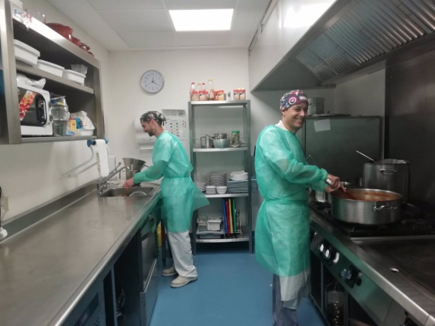 Instalaciones de la cocina en el Hospital Virgen de las Nieves. Archivo (JUNTA DE ANDALUCÍA) 