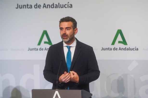 El consejero de Sostenibilidad, Medio Ambiente y Economía Azul y portavoz del Gobierno, Ramón Fernández-Pacheco, interviene en la rueda de prensa posterior al Consejo de Gobierno de la Junta de Andalucía (Eduardo Briones - Europa Press El consejero de Sostenibilidad, Medio Ambiente y Economía Azul y portavoz del Gobierno, Ramón Fernández-Pacheco, interviene en la rueda de prensa posterior al Consejo de Gobierno de la Junta de Andalucía (Eduardo Briones - Europa Press