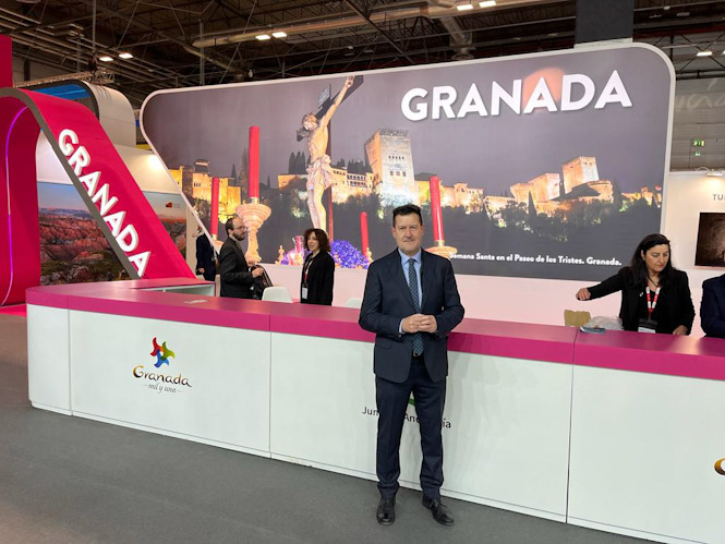 Alejandro Zubeldia en Fitur (PSOE)