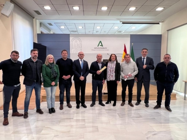 Entrega de las ayudas (JUNTA) 