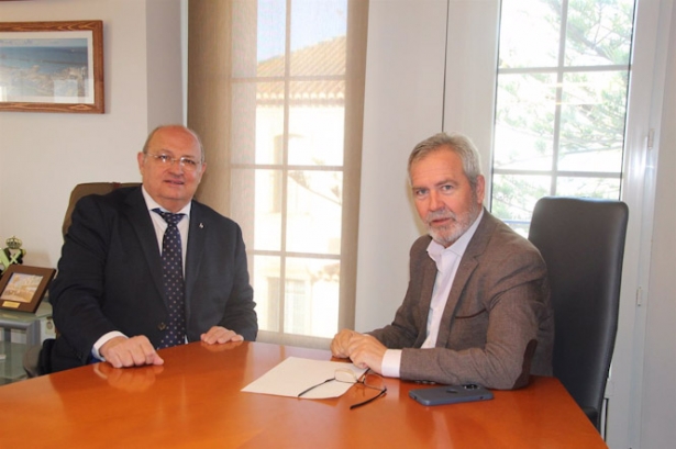 Los presidentes de los puertos de Motril (Granada) y Melilla, José García Fuentes, y Víctor Antonio Gamero García (PUERTO DE MOTRIL) Los presidentes de los puertos de Motril (Granada) y Melilla, José García Fuentes, y Víctor Antonio Gamero García (PUERTO DE MOTRIL)
