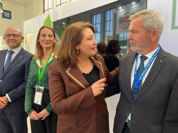 El presidente de la Autoridad Portuaria de Motril, José García Fuentes, junto a la consejera de Agricultura, Pesca, Agua y Desarrollo Rural, Carmen Crespo (PUERTO DE MOTRIL) El presidente de la Autoridad Portuaria de Motril, José García Fuentes, junto a la consejera de Agricultura, Pesca, Agua y Desarrollo Rural, Carmen Crespo (PUERTO DE MOTRIL)