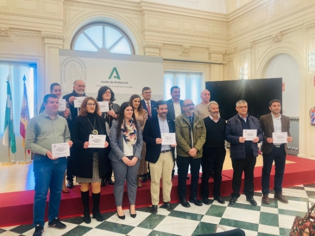 (AYUNTAMIENTO MONACHIL) (AYUNTAMIENTO MONACHIL)