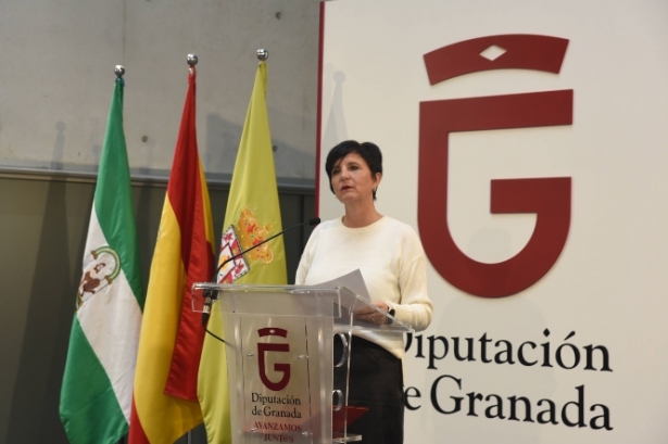 La diputada de Igualdad, Juventud y Administración Electrónica, Mercedes Garzón (G. ACUÑA / DIPGRA)