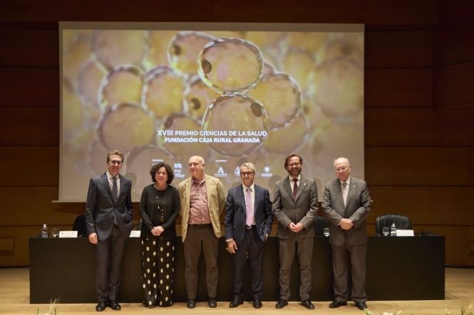 Imagen del acto de entrega del anterior Premio Ciencias de la Salud Fundación Caja Rural Granada en el Auditorio (CAJA RURAL) 