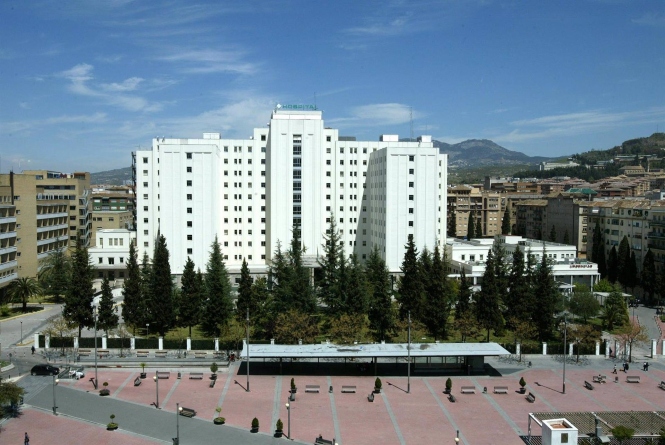 El Hospital Universitario Virgen de las Nieves de Granada, archivo (EUROPA PRESS)