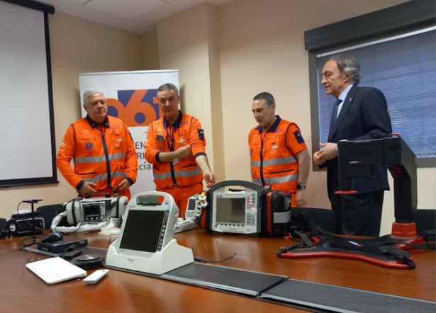 Visita al centro de emergencias sanitarias 061 de Granada (JUNTA) Visita al centro de emergencias sanitarias 061 de Granada (JUNTA)