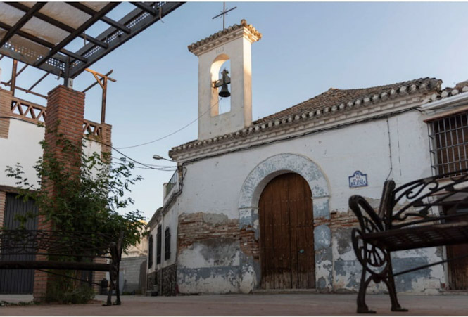 Imagen del templo (AYTO. FUENTE VAQUEROS)