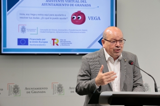 el concejal de Ciencia, Innovación y Transformación Digital, Ciudad Inteligente, Infraestructuras y Telecomunicaciones, (JAVIER ALGARRA / AYUNTAMIENTO) Francisco Herrera