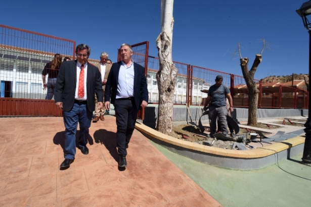 Imagen de la visita a Benalúa (R. MARTÍNEZ / DIPGRA)