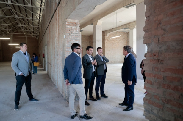 Imagen de la visita a Cetarsa (JAVIER ALGARRA/ AYUNTAMIENTO) Imagen de la visita a Cetarsa (JAVIER ALGARRA/ AYUNTAMIENTO)