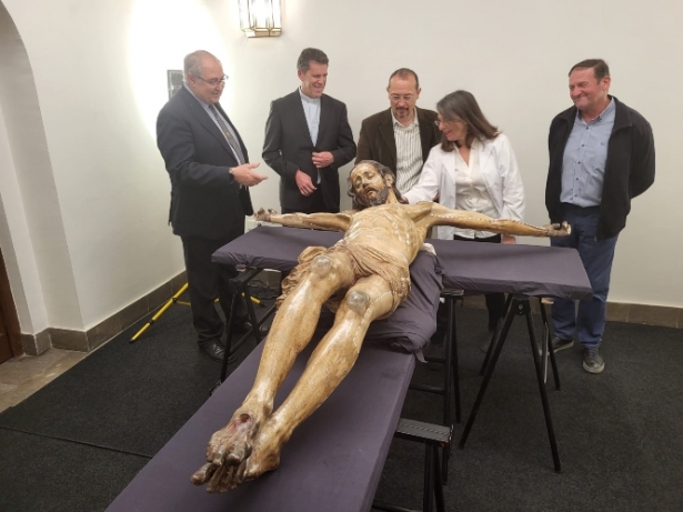Visita al Cristo de Pablo Rojas (JUNTA) Visita al Cristo de Pablo Rojas (JUNTA)