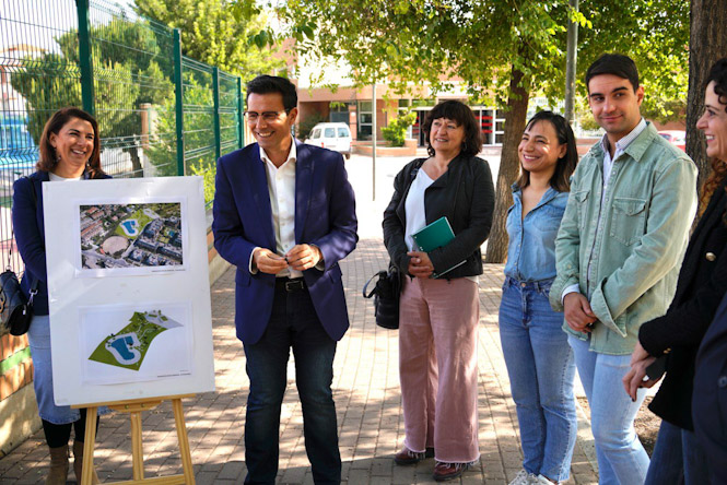 Presentación del.proyecto de la piscina pública en la zona sur (PSOE)