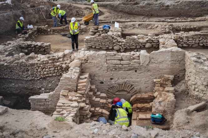 Excavación en los Mondragones. Archivo (JUNTA DE ANDALUCÍA) 