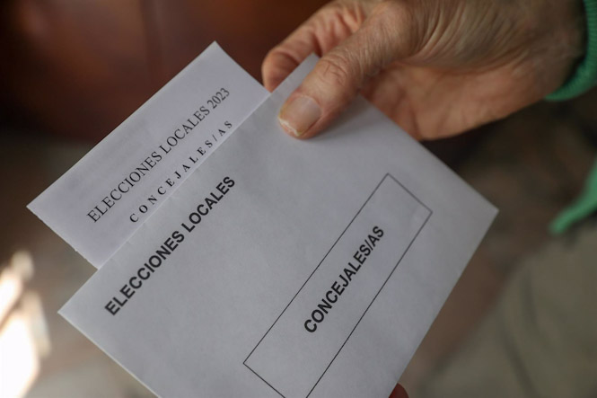 Sobres de votación para las elecciones municipales (MARÍA JOSÉ LÓPEZ/EUROPA PRESS)