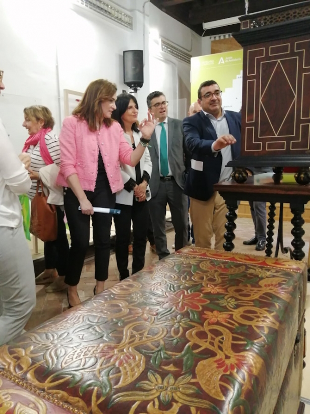 Visita a la exposición (JUNTA) Visita a la exposición (JUNTA)
