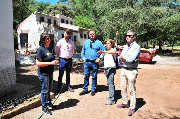 Imagen de la visita a la zona de acampada (JUNTA)