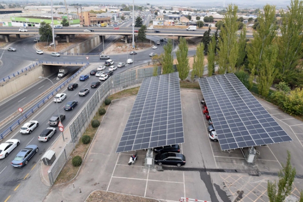 Placas fotovoltaicas en el CIE (DIPGRA)