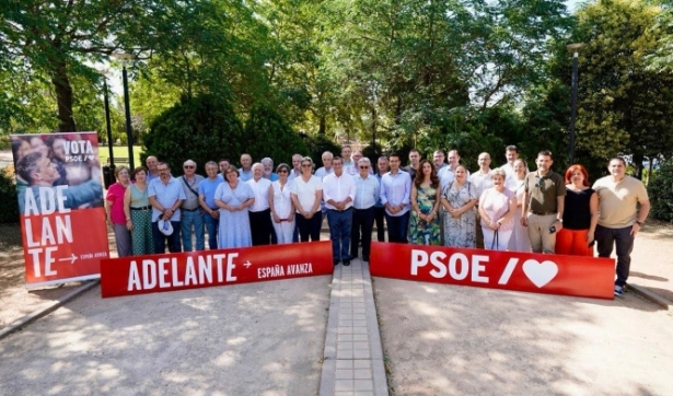 Lectura del manifiesto (PSOE) Lectura del manifiesto (PSOE)