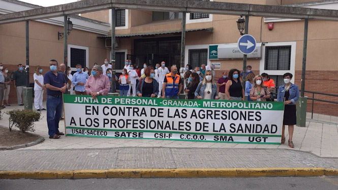 Concentración contra una agresión a una médica de familia, en imagen de archivo (CCOO)