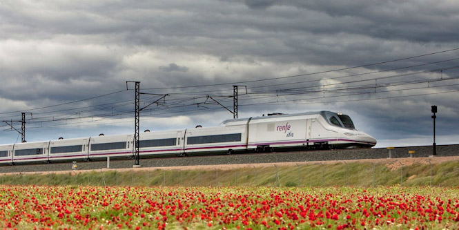 Ave Granada. (RENFE)