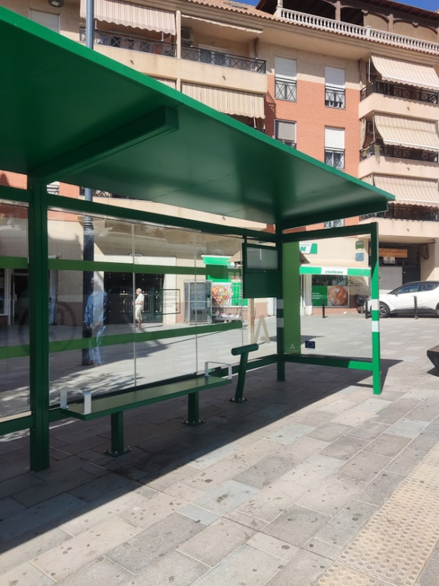 Una de las marquesinas (JUNTA)