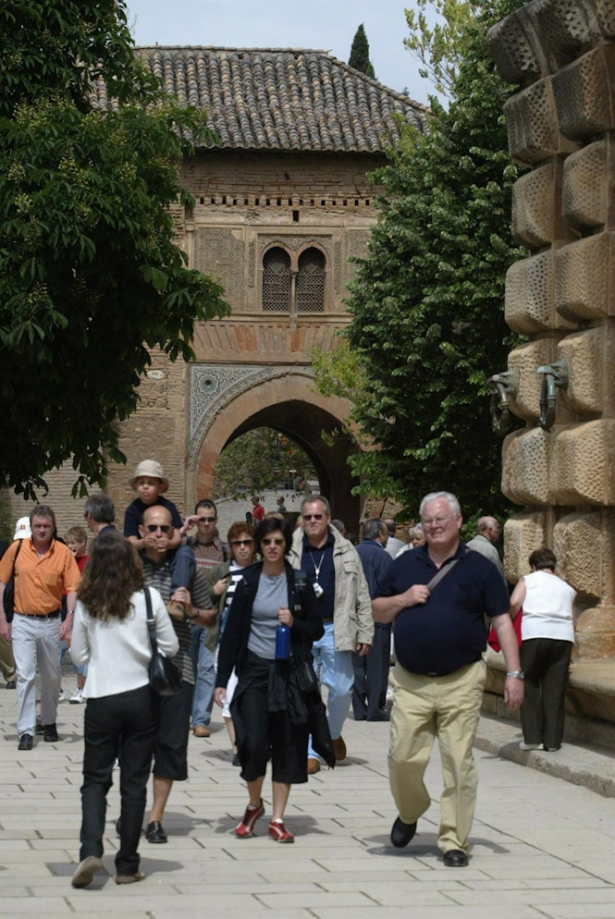 Turistas en La Alhambra, Granada (EUROPA PRESS) Turistas en La Alhambra, Granada (EUROPA PRESS)