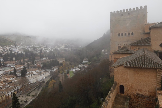 Imagen de archivo desde la Alhambra de Granada (ÁLEX CÁMARA/EUROPA PRESS)