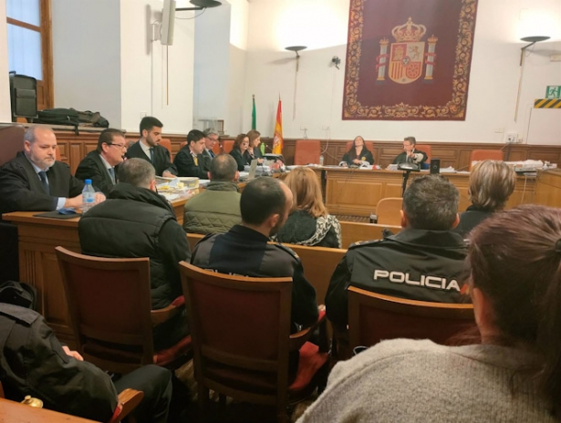 Imagen de archivo del juicio con jurado popular por asesinato que se celebró en la Sección Segunda de la Audiencia Provincial (EUROPA PRESS)