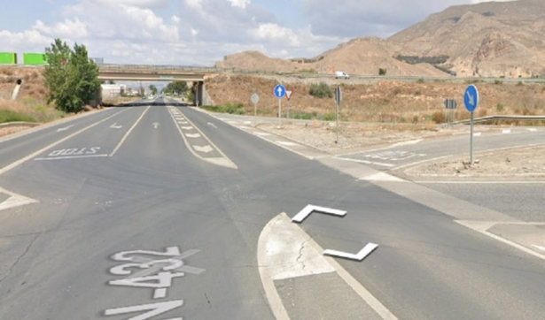 Punto kilométrico donde ha tenido lugar el accidente (PERFIL DEL 112 ANDALUCÍA EN LA RED SOCIAL X) Punto kilométrico donde ha tenido lugar el accidente (PERFIL DEL 112 ANDALUCÍA EN LA RED SOCIAL X)