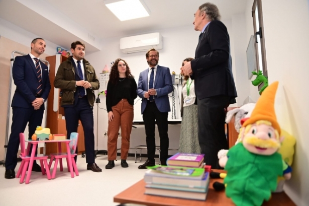 Inauguración del nuevo consultorio médico de Huétor Santillán (JUNTA)