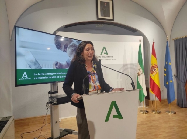 La consejera de Inclusión Social, Juventud, Familias e Igualdad de la Junta de Andalucía, Loles López (EUROPA PRESS) La consejera de Inclusión Social, Juventud, Familias e Igualdad de la Junta de Andalucía, Loles López (EUROPA PRESS)