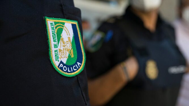 Policía autonómica (JUNTA)