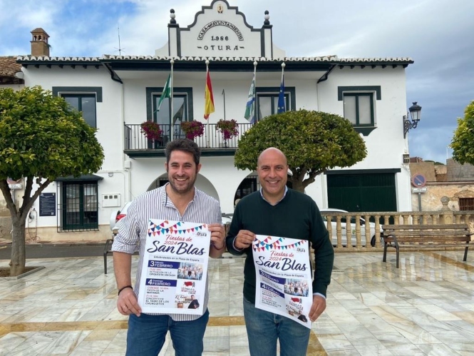 el concejal de Fiestas y el alcalde de Otura presentan las fiestas de San Blas (AYTO. OTURA)